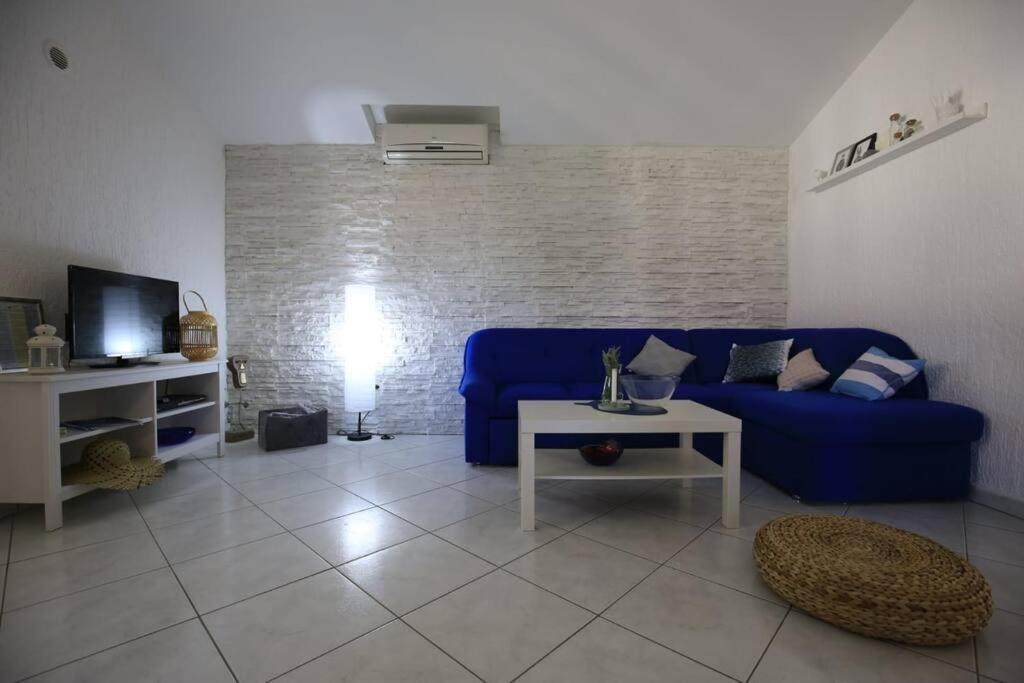 Easy Summer *** Vir Exterior foto